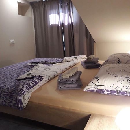 Center Apartment Dalu Póla Kültér fotó