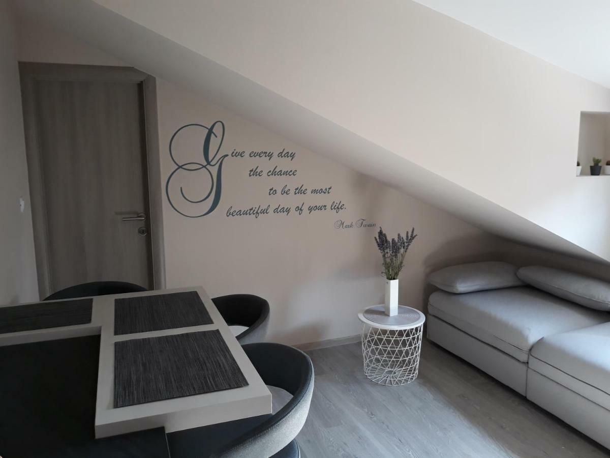 Center Apartment Dalu Póla Kültér fotó